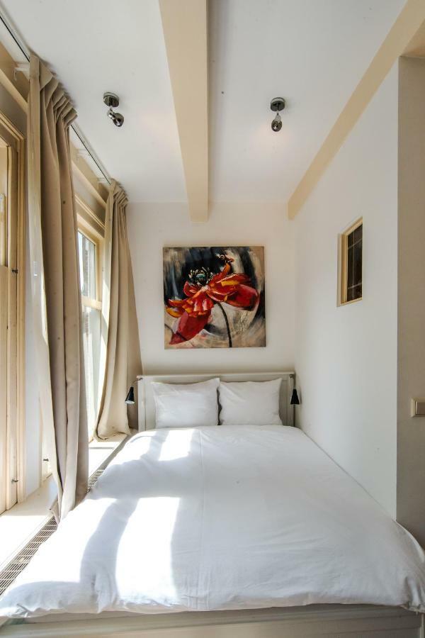 The Blue Stairs Bed and Breakfast Amsterdam Exteriör bild